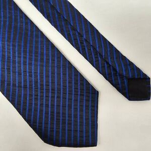 REVILLON PARIS SILK TIE BLACK BLUE STRIPE SEERSUCKER TEXTURED 3.75" X 57"